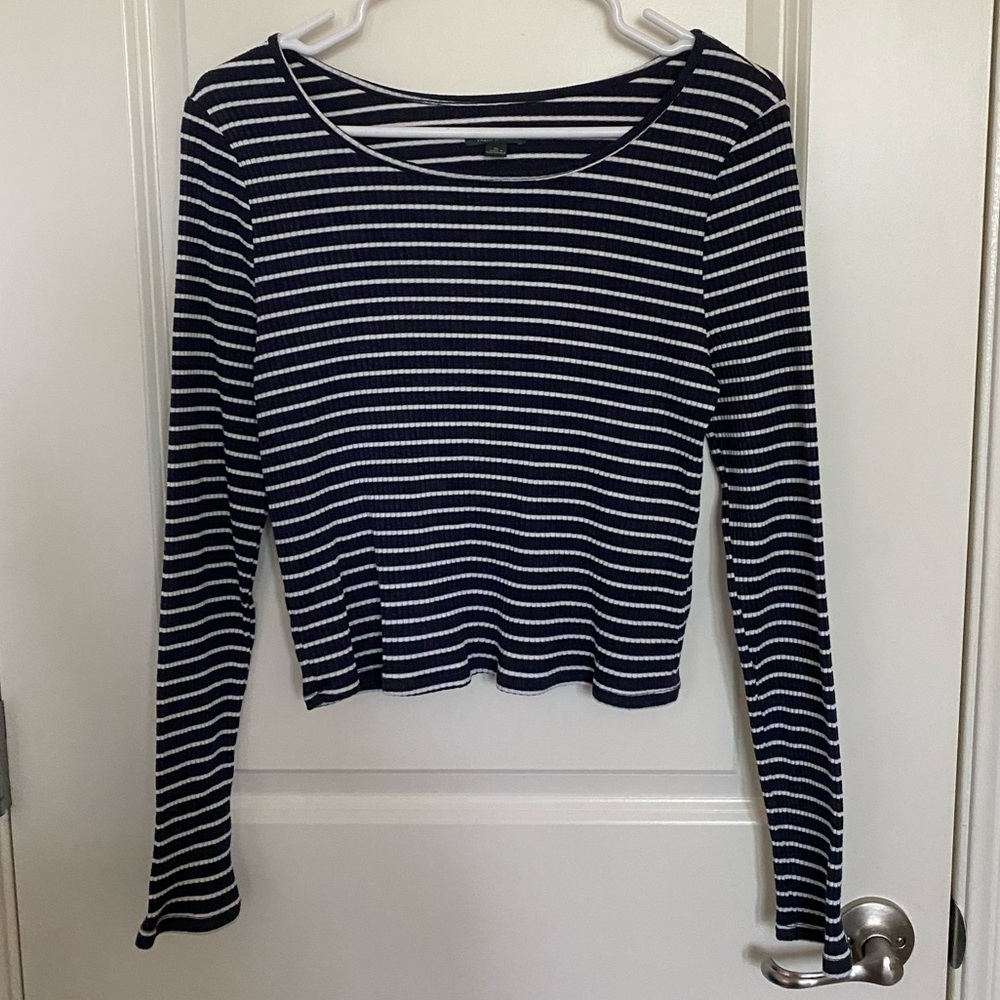 blue/white striped chopped long sleeve shirt